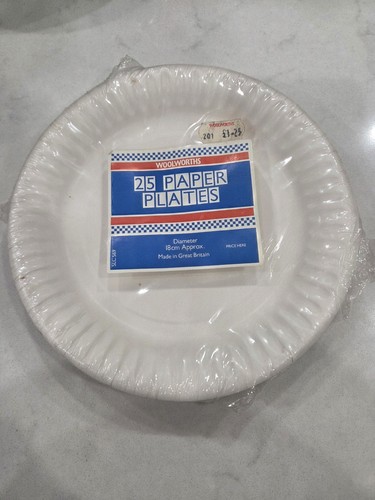Vintage white paper plates - , 25