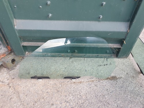 Mgf mgtf passenger door glass - mgf,
