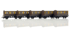 HORNBY 00 GAUGE - RAKE OF 5