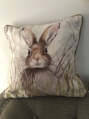 Next cushion with - with,