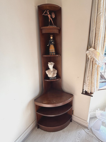 Corner display unit solid - display,