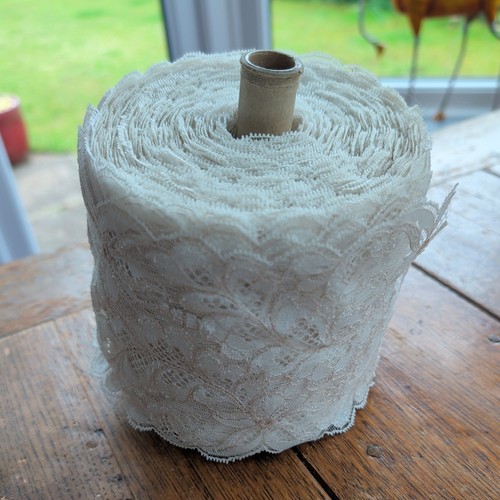 Vintage edged ivory - vintage, 5"