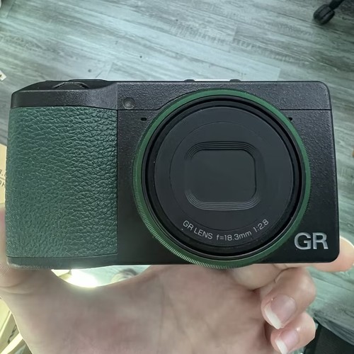 Ricoh iii 24 2mp - gr, 3