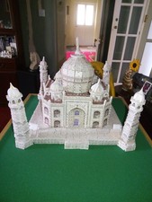 Puzz 3D Taj Mahal  1077 Pieces. (one piece missing)