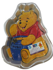 Wilton Disney Winnie the Pooh Cake Pan 1995 2105-3000 Hunny Pot Aluminum vintage