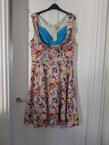 Lindy bop size - 50s, retro
