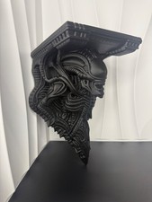 Xeno shelf/corbel wall decor