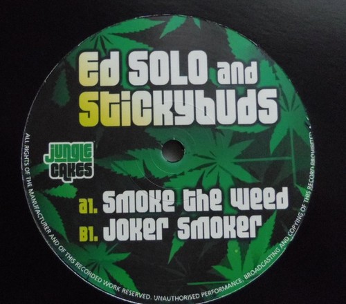 Solo smoke the weed - weed, /