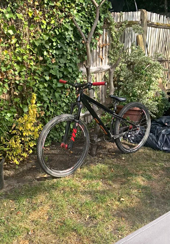 Bicycles 26in mountain bike - gt,