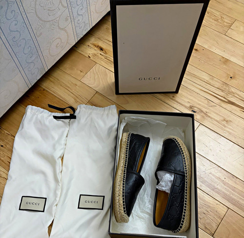 Gucci leather logo - leather,