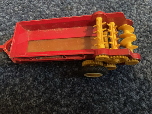 Britains farm manure - manure, spreader