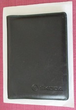 GENUINE SKODA HANDBOOK WALLET. CITIGO FABIA OCTAVIA YETI ROOMSTER SUPERB KODIAQ