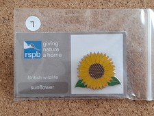 RSPB SUNFLOWER Series 7 GNAH GREY FR BACK Charity Pin Badge
