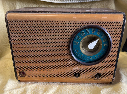 Vintage emerson radio model - emerson,