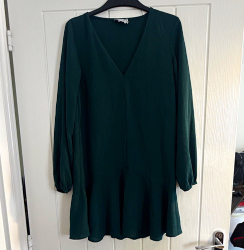 Asos design green neck long - v-neck,