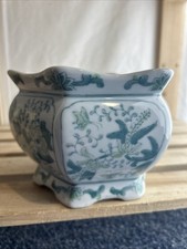Vintage Hexagonal Chinese