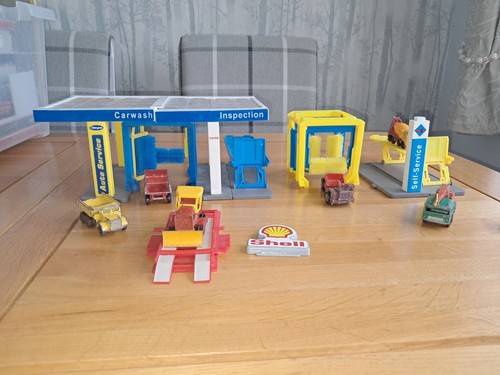 Plastic car wash and - car,