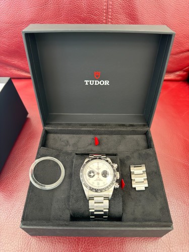 Tudor black bay - bay, chrono