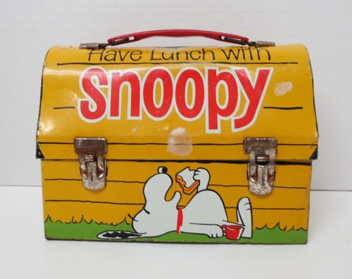 Vintage 1968 snoopy dog house - vintage,