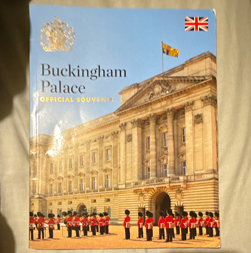 Buckingham palace official - buckingham,