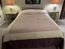 King size quilted bedspread