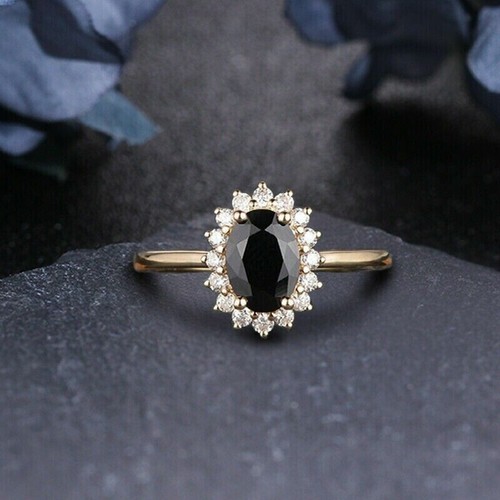 Oval black diamond - 2.50,