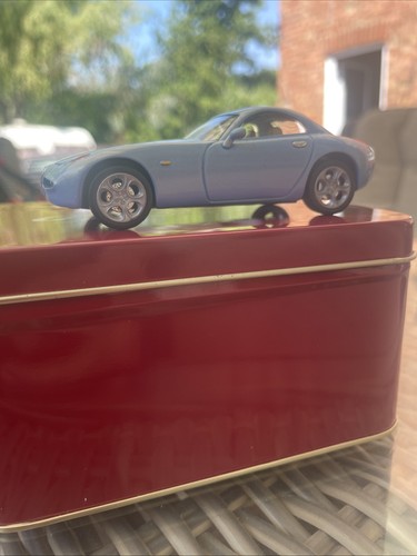 Solido alfa romeo nuvola - 1/43,