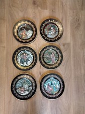 A SET 6  Porcelain Collectors