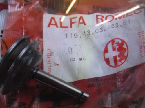 Genuine alfa romeo alfetta - romeo,