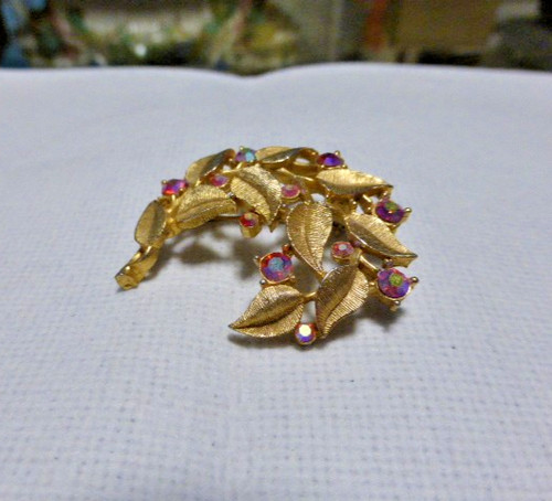 Vtg trifari gold - vtg., 59-69
