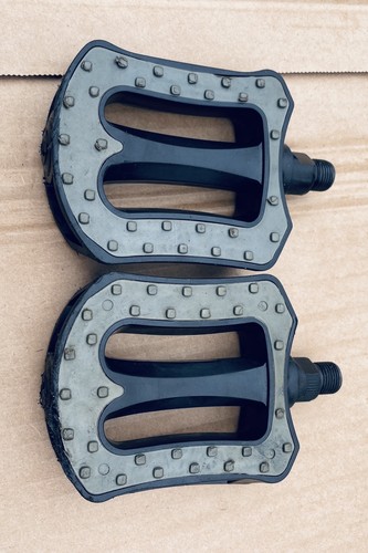 Raleigh chopper mk3 pedals - ,
