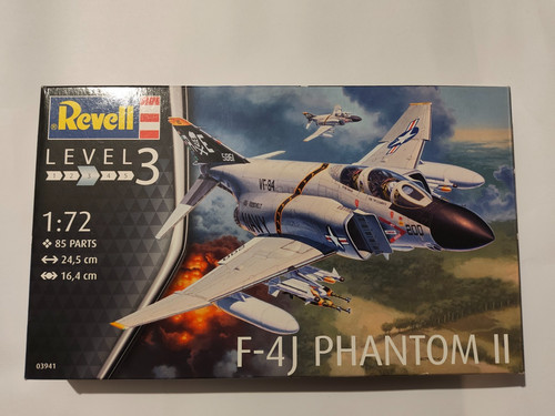 Revell scale 4j phantom - 1:72,