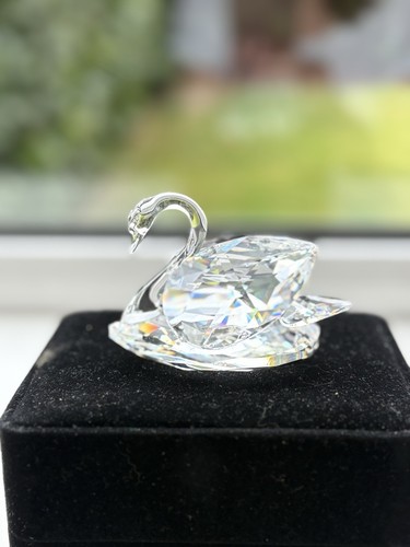 Swarovski large crystal - large, swan