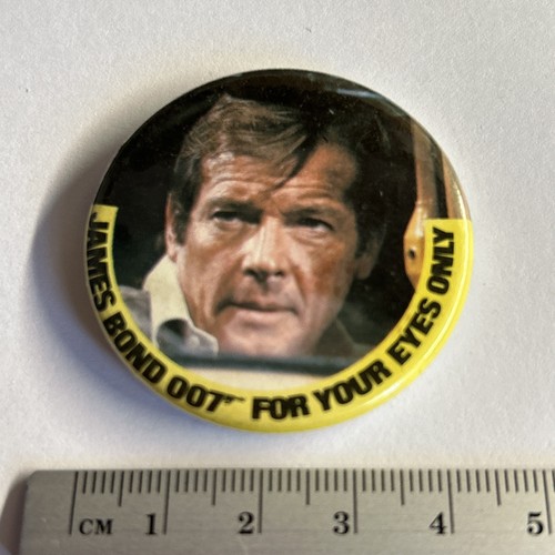 Collectible pin badge james - badge,