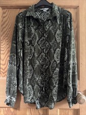 Ladies Size 6 Green Snakeskin Patterned Shirt H & M