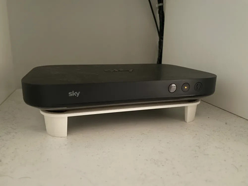 Sky mini box stand sleek - mini,