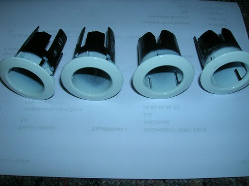 Megane r26 4 hubcaps - rs,