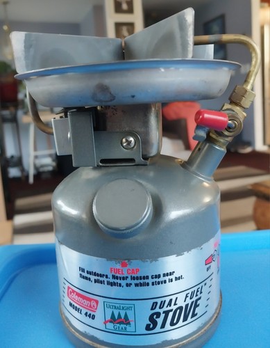 Nice vtg coleman model - model, 440