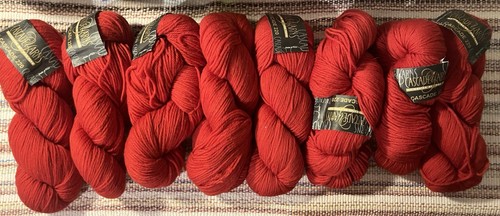 Cascade 220 yarn 8 - 🧶,