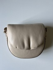 Stella McCartney Frayme handbag in padded vegan leather, cream OS