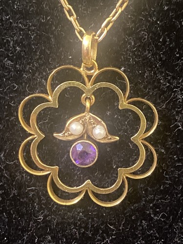 Pretty 9ct yellow - pretty, antique