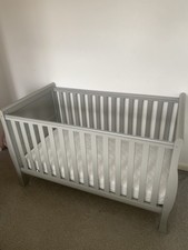 Puggle Alderley Sleigh Cot Bed