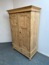 A Classic Antique / Old Pine