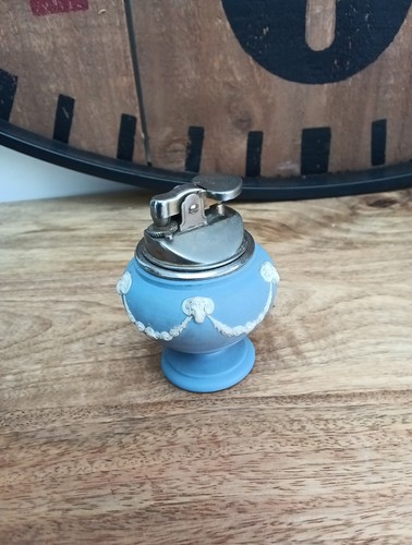 Wedgwood blue jasperware - blue,