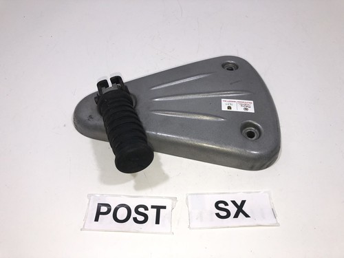Rear left footboard - rear, triumph