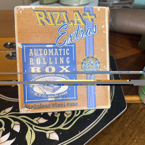 Automatic rolling box rizla - in,