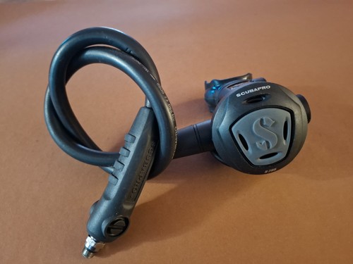 Scubapro r295 2nd stage scuba - 2nd,