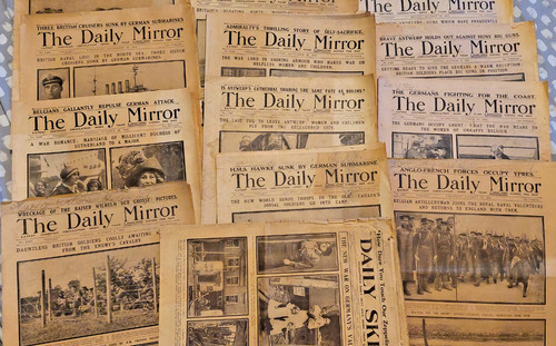 Daily mirror sketch - mirror/sketch, 13
