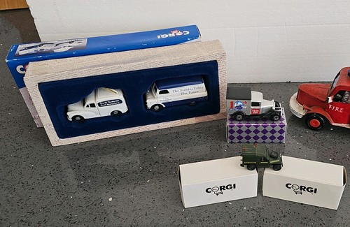 Diecast tin trucks inc - 6,