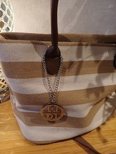 David Jones Paris Double